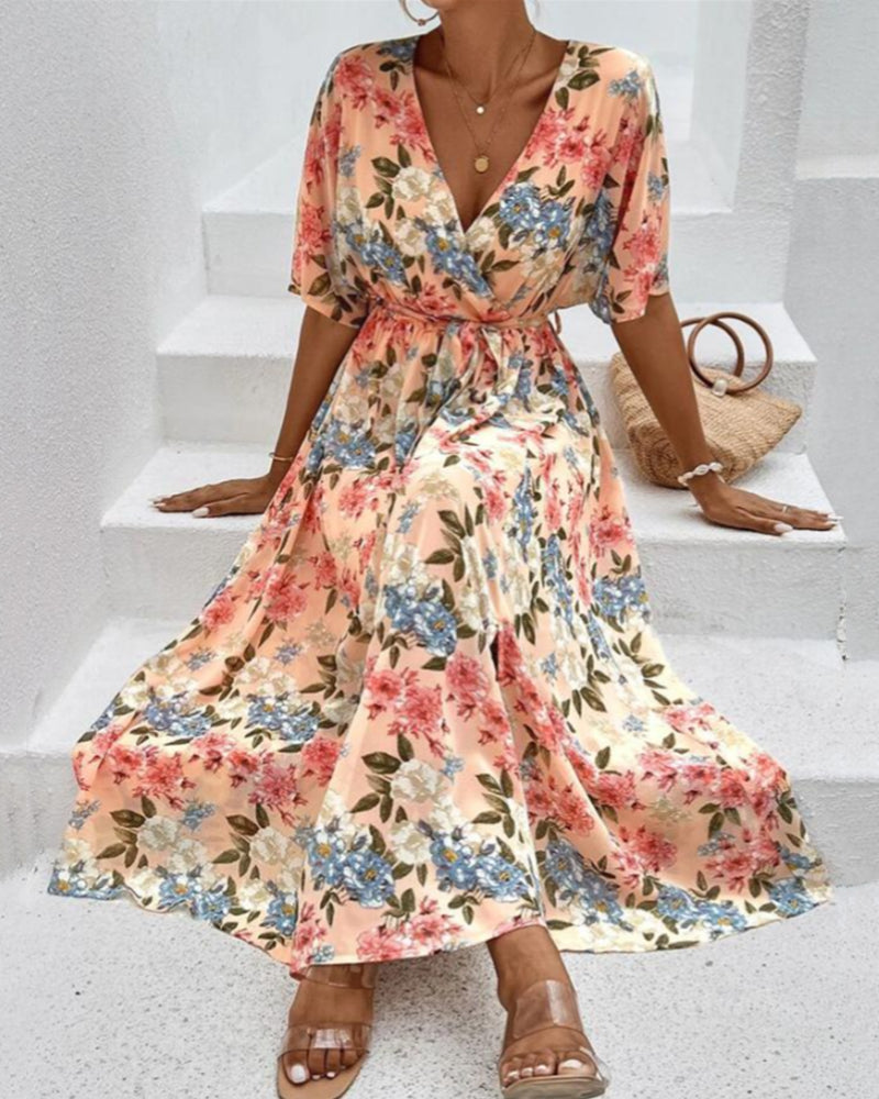 Floral dress with short sleeves