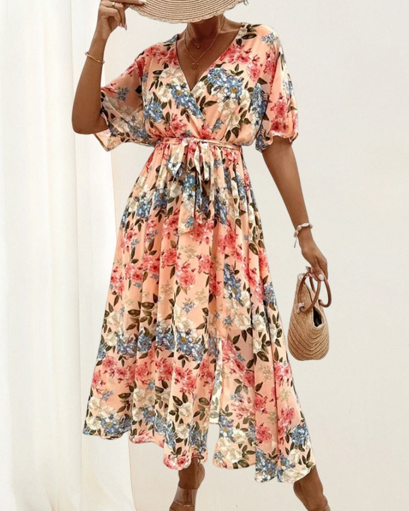 Floral dress with short sleeves